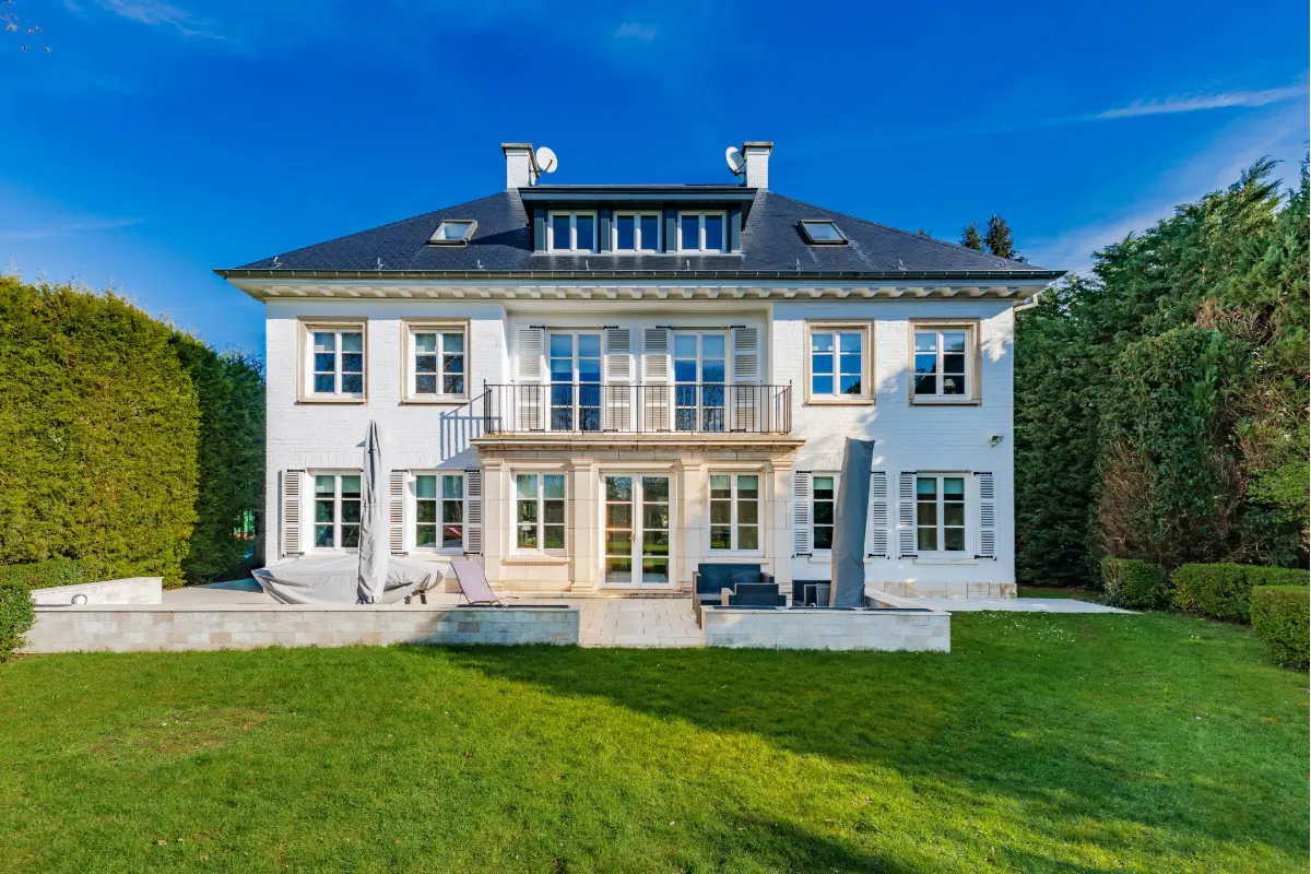 Villa te  koop in Ukkel 1180 2550000.00€ 6 slaapkamers 457.00m² - Zoekertje 717175