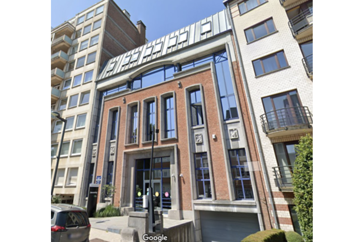 Commerce à louer à Schaerbeek 1030 2666.00€  chambres 300.00m² - annonce 717660