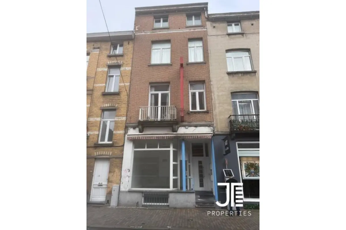 Commerce à vendre à Uccle 1180 415000.00€  chambres 96.00m² - annonce 717777