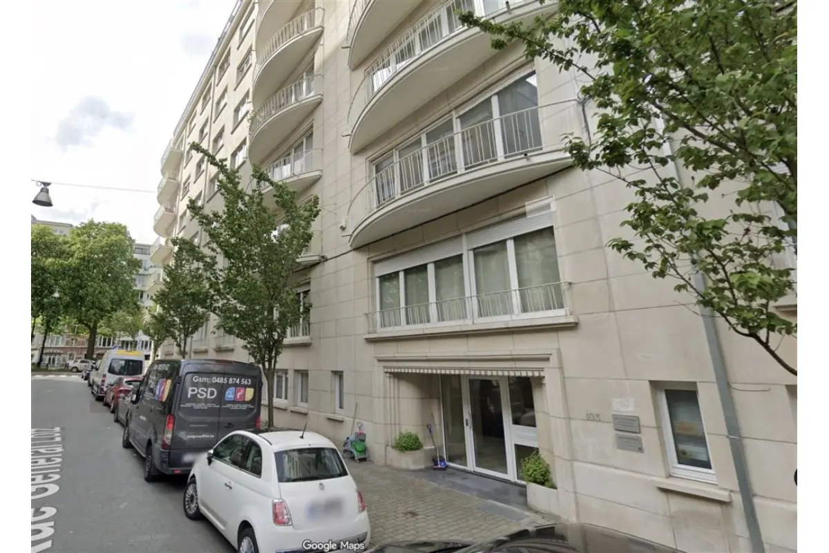 Appartement te  in Ukkel 1180 680000.00€ 3 slaapkamers 167.00m² - Zoekertje 718452