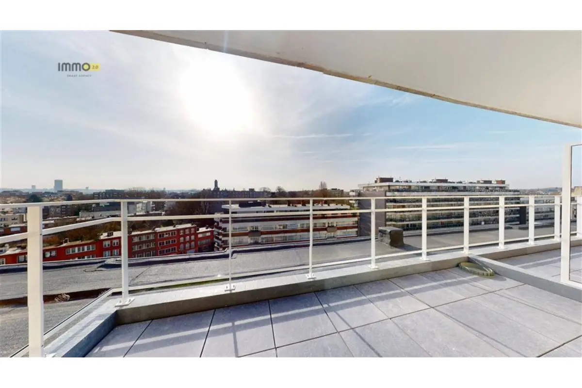 Penthouse te  koop in Sint-Jans-Molenbeek 1080 217000.00€ 1 slaapkamers 59.00m² - Zoekertje 719175