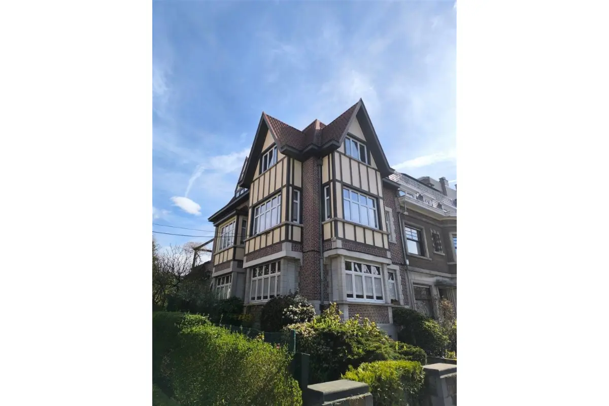 Huis te  in Schaarbeek 1030 980000.00€ 6 slaapkamers 291.00m² - Zoekertje 719027