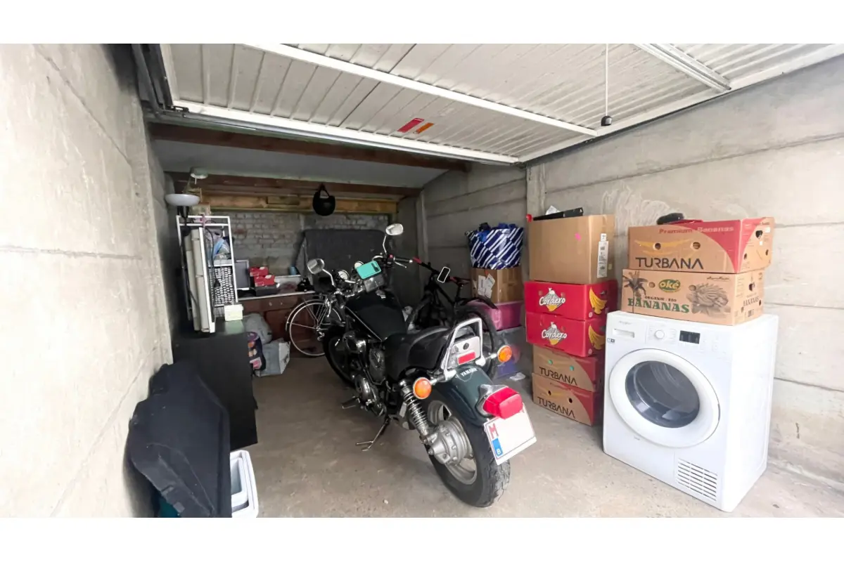 Box te  koop in Jette 1090 30000.00€  slaapkamers m² - Zoekertje 719404