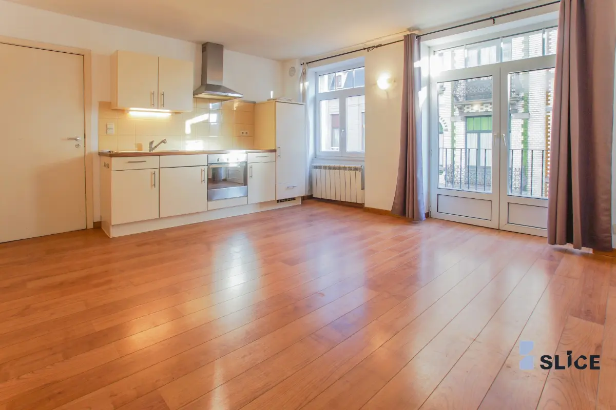 Appartement te  huur in Elsene 1050 840.00€ 1 slaapkamers 35.00m² - Zoekertje 719793