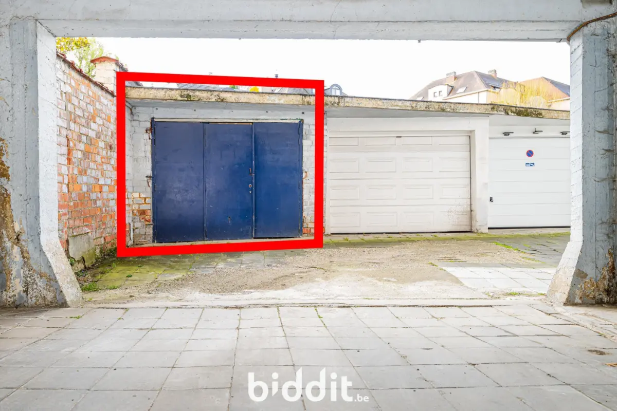 Parking te  koop in Sint-Agatha-Berchem 1082 13800.00€  slaapkamers m² - Zoekertje 719673