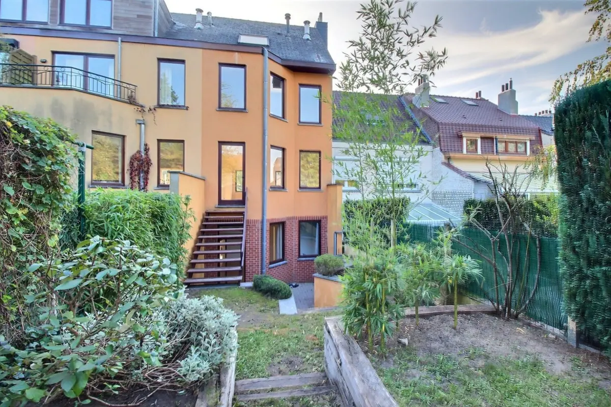 Huis te  huur in Ukkel 1180 2275.00€ 4 slaapkamers 193.00m² - Zoekertje 719440