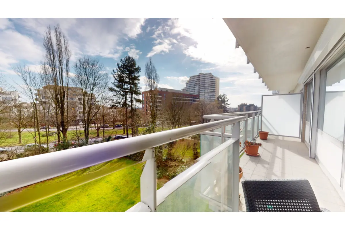 Appartement à vendre à Molenbeek-Saint-Jean 1080 249000.00€ 2 chambres 118.00m² - annonce 719400