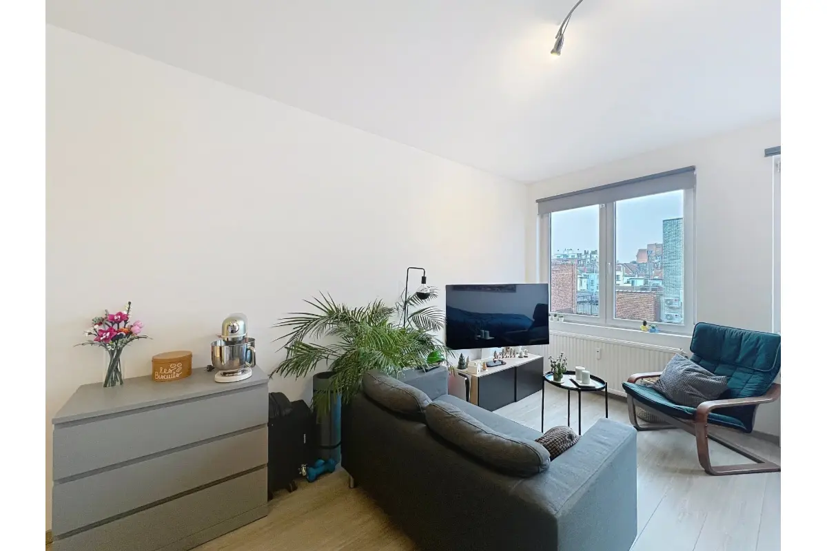 Appartement te  koop in Ukkel 1180 215000.00€ 1 slaapkamers 41.00m² - Zoekertje 720937
