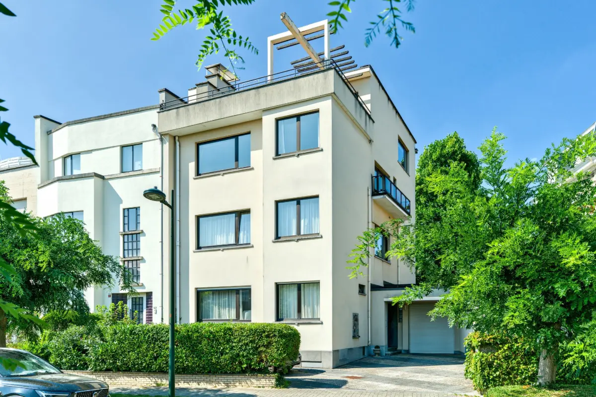 Penthouse te  huur in Etterbeek 1040 2980.00€ 4 slaapkamers 205.00m² - Zoekertje 720725