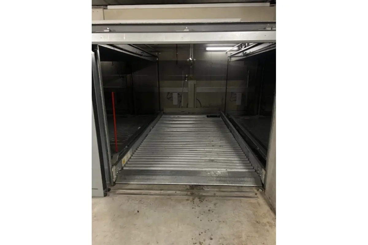 Parking / garage à louer à Bruxelles 1000 150.00€  chambres m² - annonce 720814