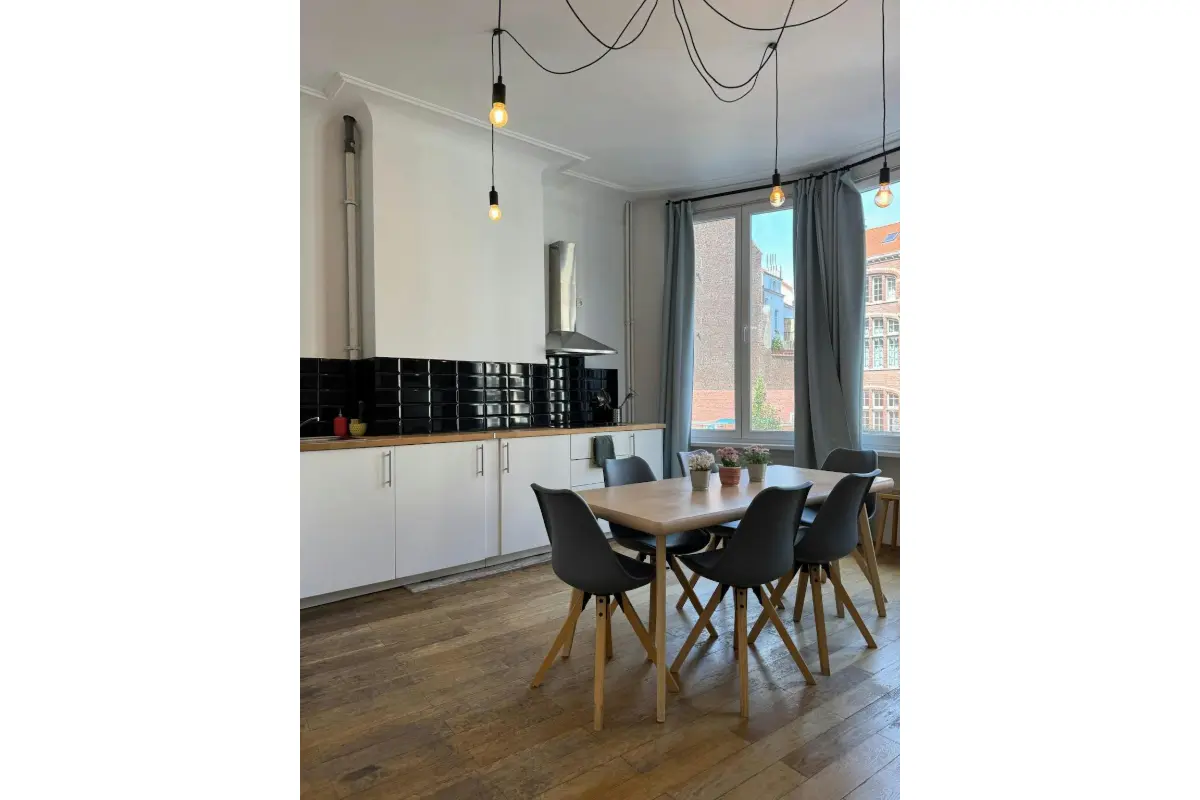 Appartement à louer à Molenbeek-Saint-Jean 1080 1410.00€ 1 chambres m² - annonce 720403