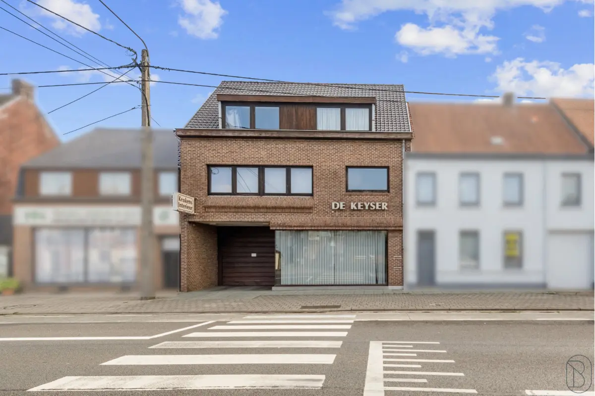 Appartementsgebouw te  koop in Kluisbergen 9690 400000.00€  slaapkamers 200.00m² - Zoekertje 720325