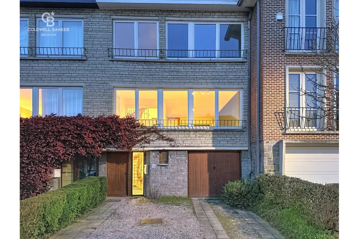 Huis te  huur in Oudergem 1160 2050.00€ 3 slaapkamers 159.00m² - Zoekertje 720443