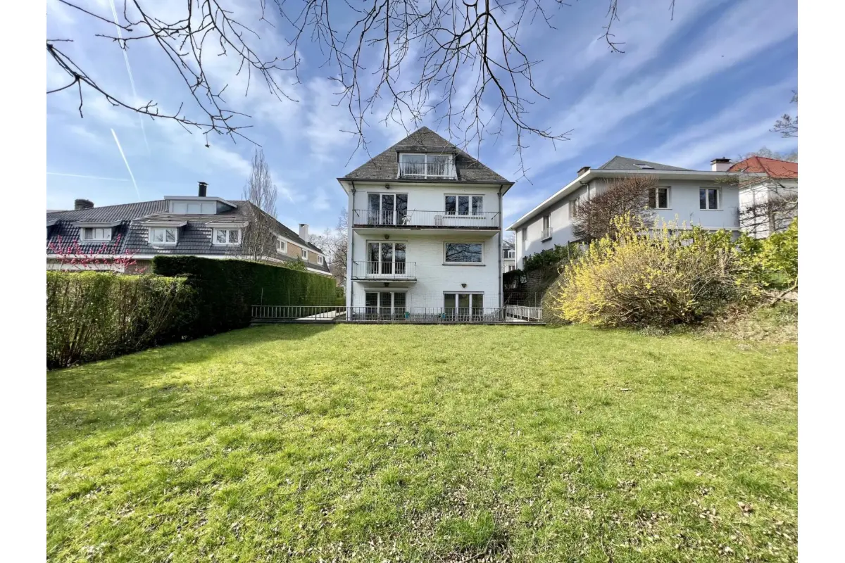 Benedenverdieping te  koop in Sint-Pieters-Woluwe 1150 499000.00€ 2 slaapkamers 125.00m² - Zoekertje 720268