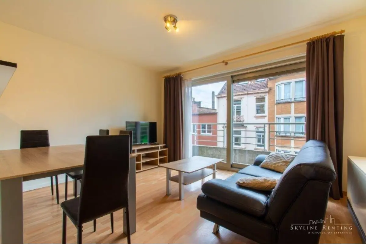 Appartement te  in Etterbeek 1040 1275.00€ 2 slaapkamers m² - Zoekertje 720384
