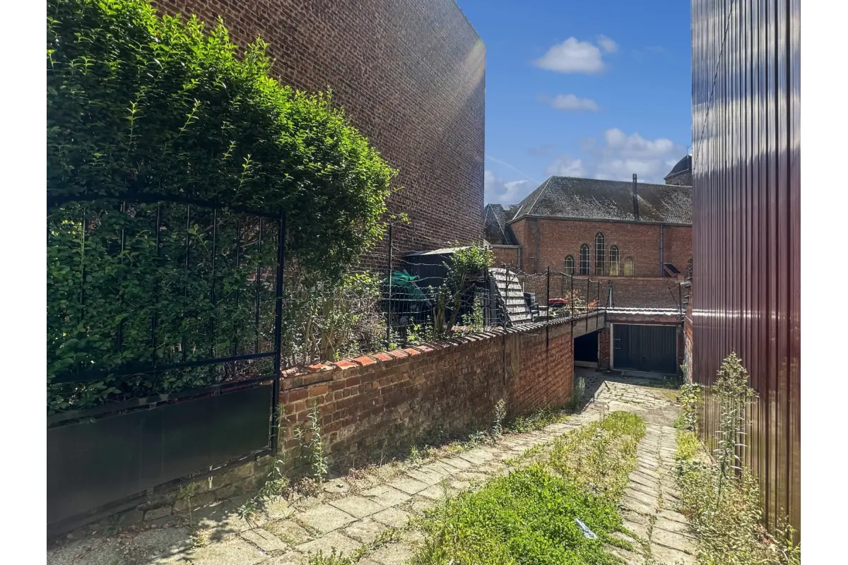 Box te  koop in Laken 1020 30000.00€  slaapkamers m² - Zoekertje 721089