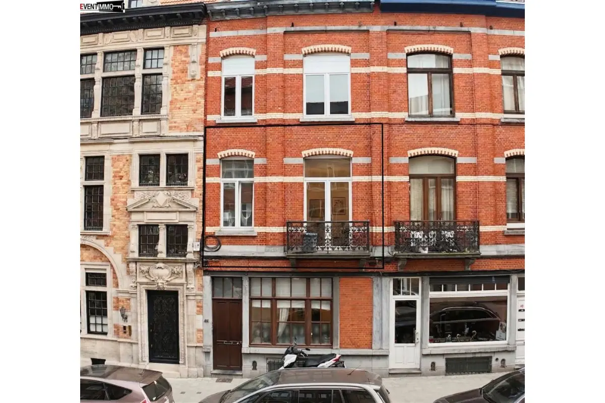 Appartement te  in Schaarbeek 1030 215000.00€ 1 slaapkamers 67.00m² - Zoekertje 721895