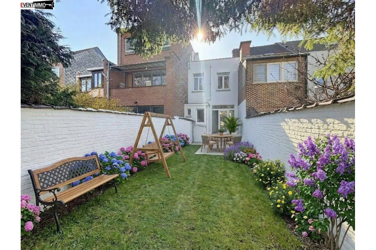 Huis te  in Laken 1020 345000.00€ 2 slaapkamers 120.00m² - Zoekertje 723390