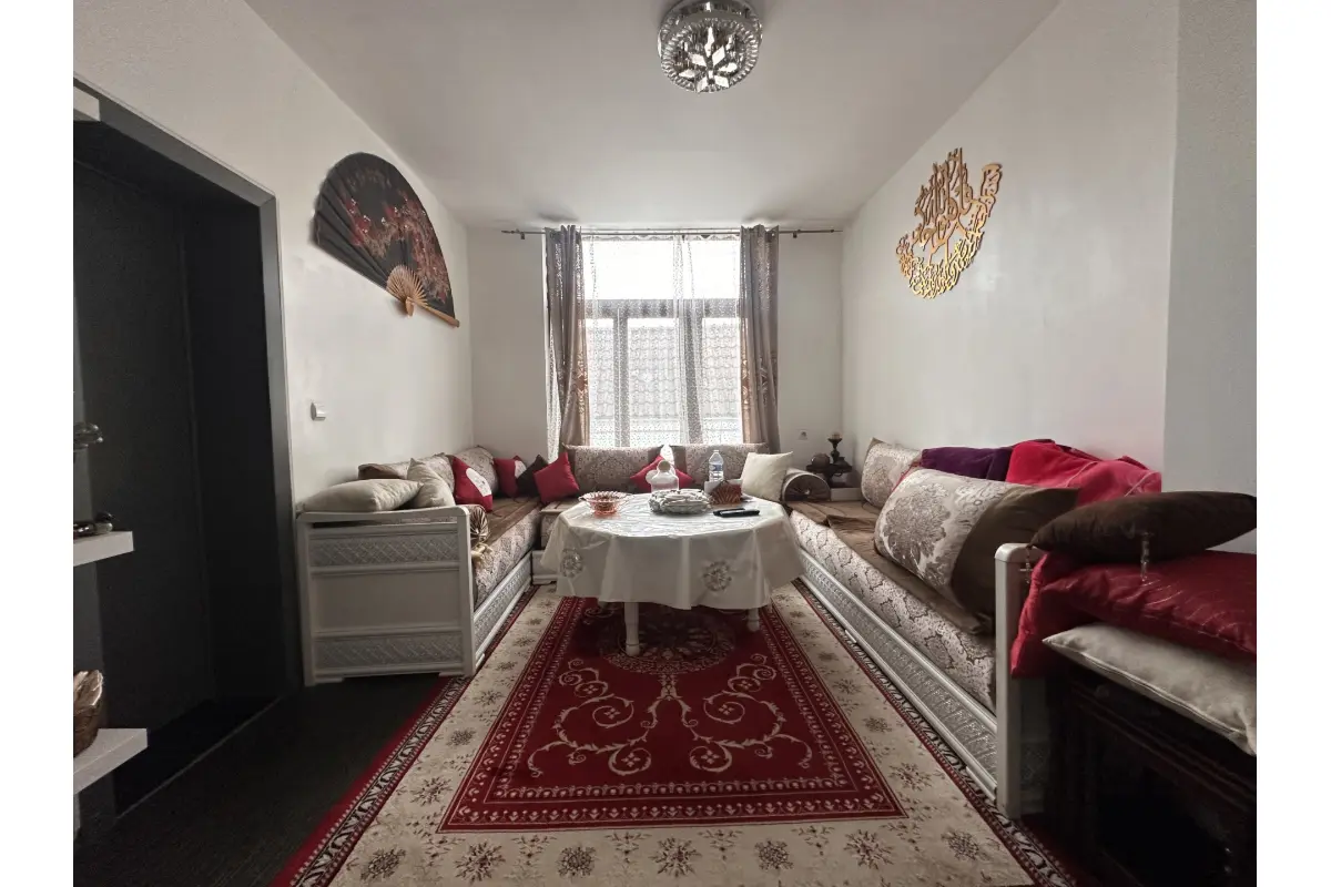 Appartement te  koop in Sint-Gillis 1060 159000.00€ 1 slaapkamers 65.00m² - Zoekertje 725428