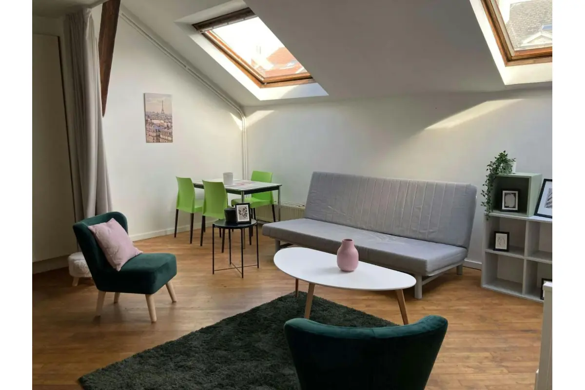 Appartement à louer à Saint-Josse-ten-Noode 1210 750.00€  chambres m² - annonce 727714