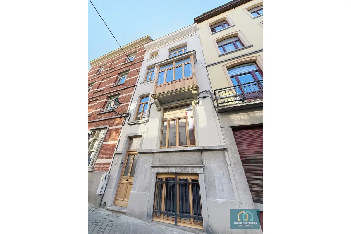 Huis te  huur in Sint-Gillis 1060 2600.00€ 3 slaapkamers 185.00m² - Zoekertje 727249