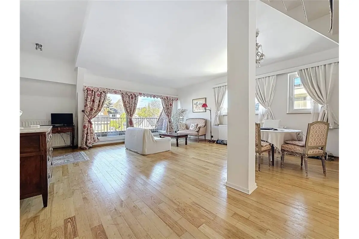 Duplex à vendre à Woluwe-Saint-Pierre 1150 435000.00€ 2 chambres 110.00m² - annonce 727341