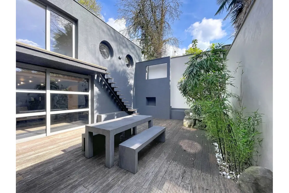 Loft te  koop in Ukkel 1180 895000.00€ 3 slaapkamers 285.00m² - Zoekertje 728843