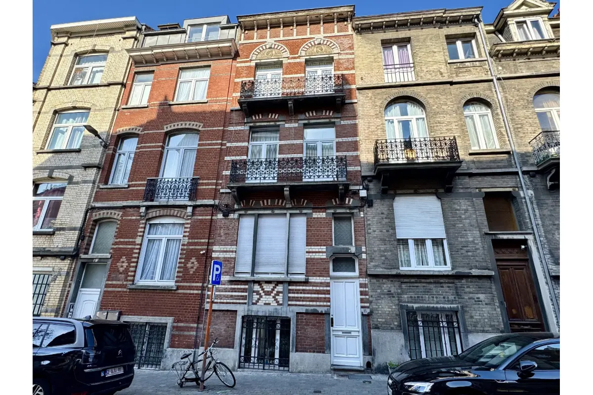 Appartementsgebouw te  koop in Schaarbeek 1030 635000.00€ 4 slaapkamers 188.00m² - Zoekertje 728109