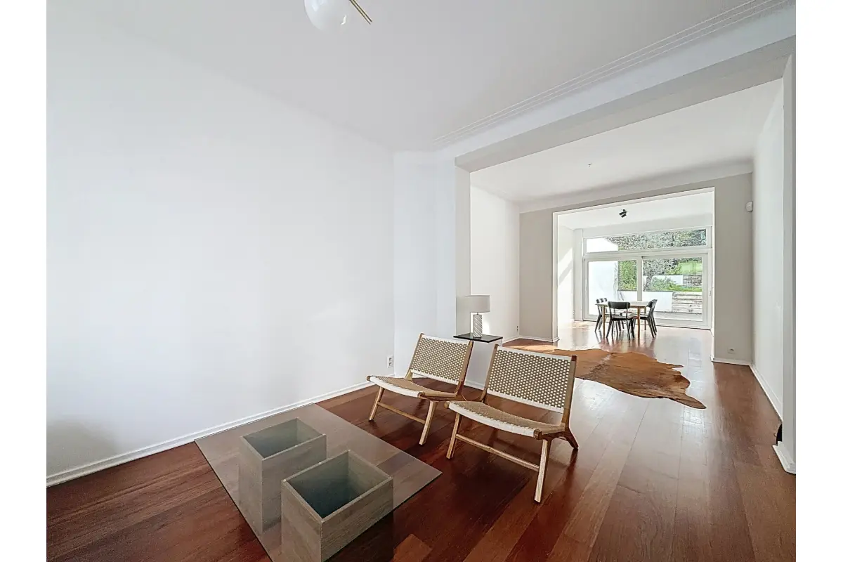 Huis te  huur in Ukkel 1180 3500.00€ 5 slaapkamers 225.00m² - Zoekertje 728156