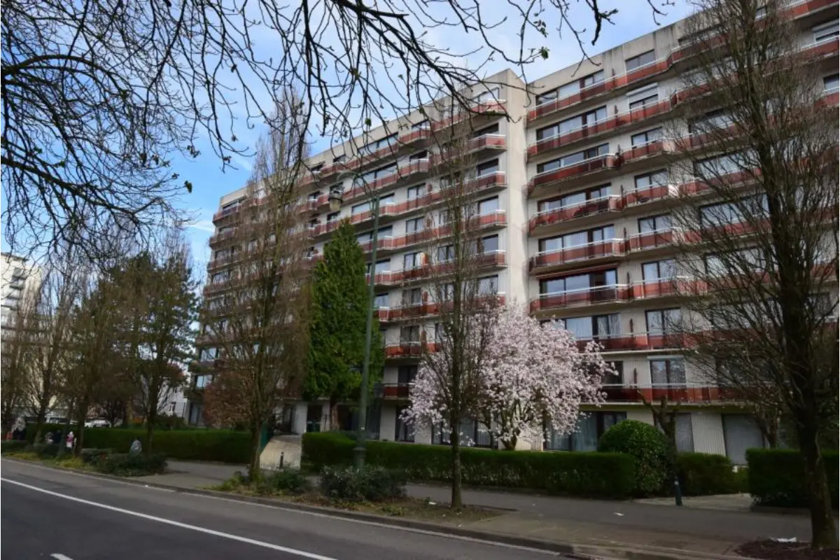 Parking te  koop in Sint-Jans-Molenbeek 1080 18000.00€  slaapkamers m² - Zoekertje 728779