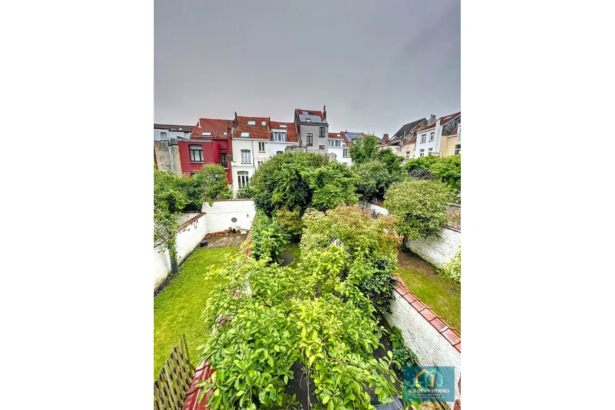 Rez-de-chaussée à vendre à Bruxelles 1000 420000.00€ 1 chambres 108.00m² - annonce 728154