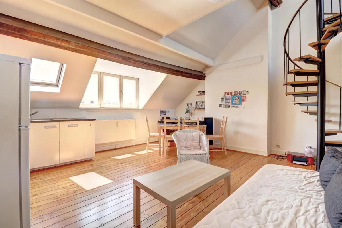 Penthouse te  huur in Elsene 1050 1200.00€ 1 slaapkamers 65.00m² - Zoekertje 728418