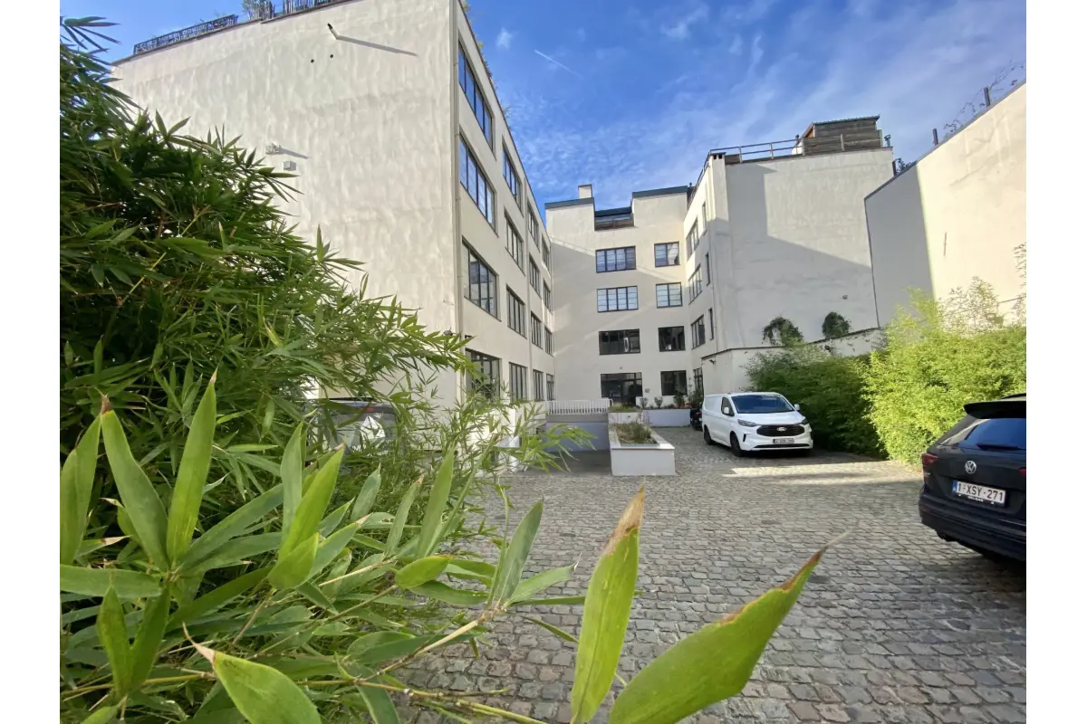 Commerce à louer à Bruxelles 1000 4990.00€  chambres 402.00m² - annonce 728398