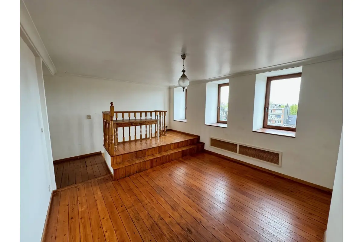 Appartement te  koop in Koekelberg 1081 160000.00€ 1 slaapkamers 65.00m² - Zoekertje 728496