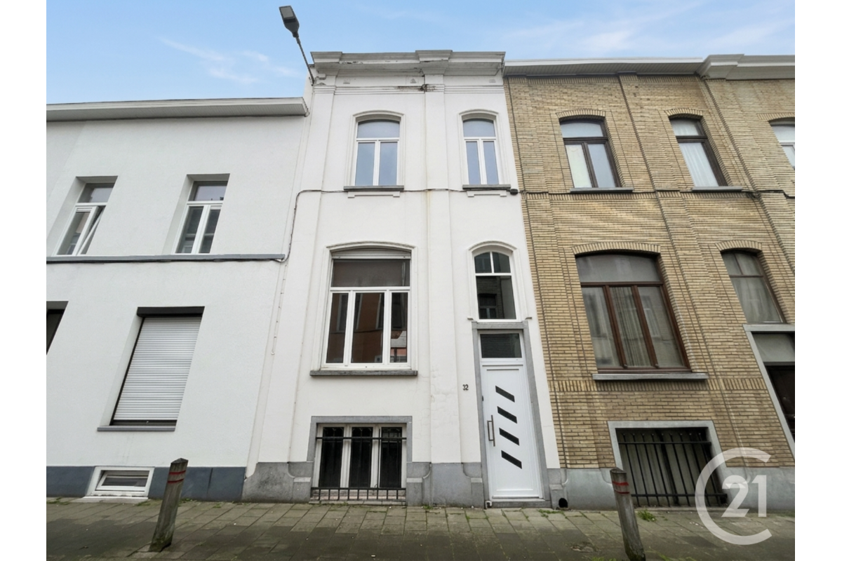 Huis te  in Etterbeek 1040 2500.00€ 4 slaapkamers 148.00m² - Zoekertje 728106