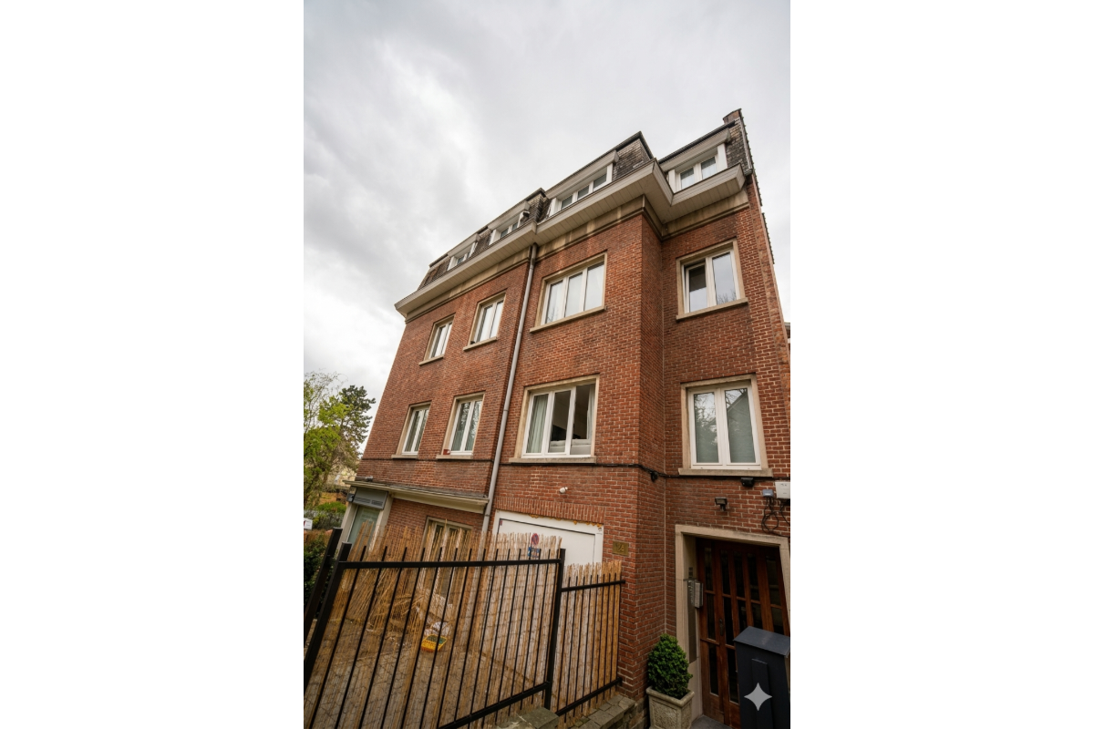 Appartement à vendre à Forest 1190 230000.00€ 1 chambres 70.00m² - annonce 729341