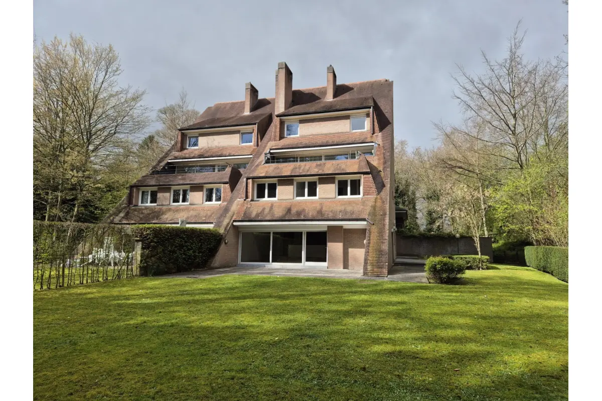 Duplex à louer à Uccle 1180 2950.00€ 3 chambres 330.00m² - annonce 729452