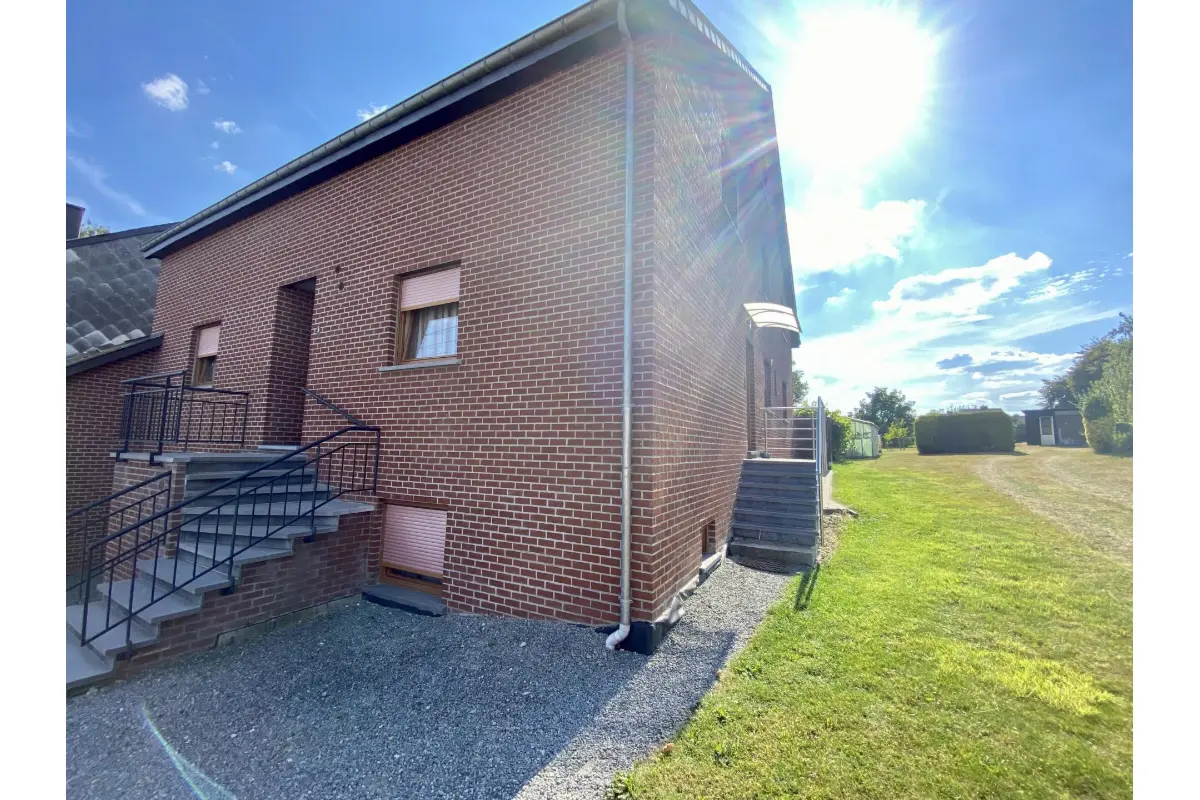 Kot à louer à Libramont-Chevigny 6800 300.00€ 1 chambres 30.00m² - annonce 730705