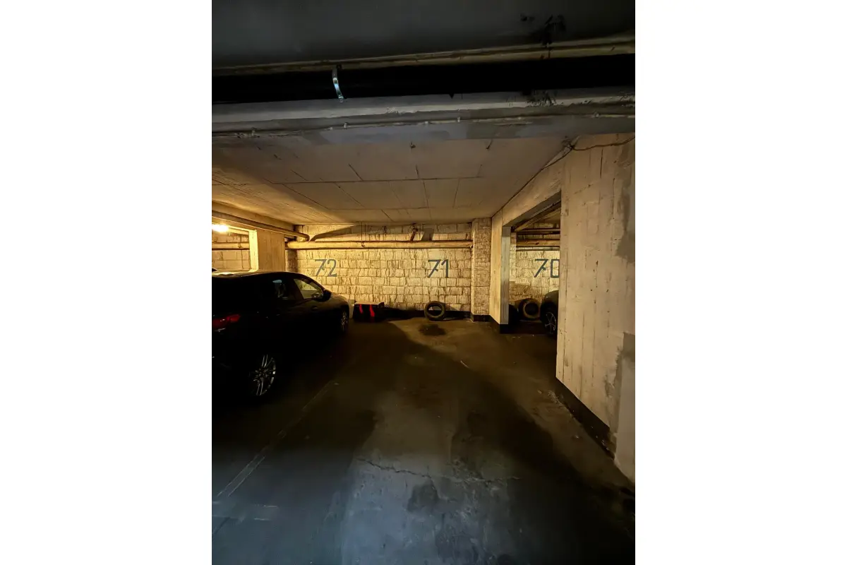 Box te  koop in Etterbeek 1040 30000.00€  slaapkamers m² - Zoekertje 731361
