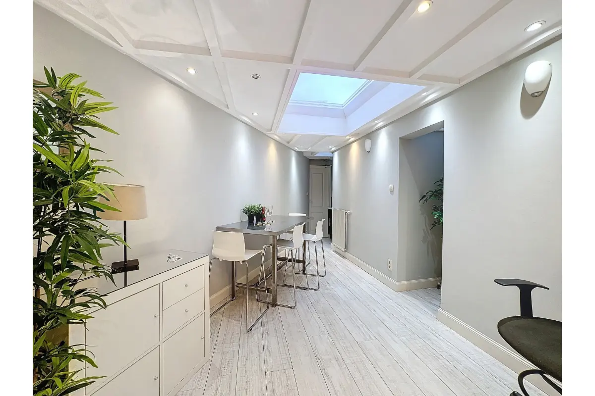 Studio te  in Brussel 1000 1000.00€  slaapkamers m² - Zoekertje 732167