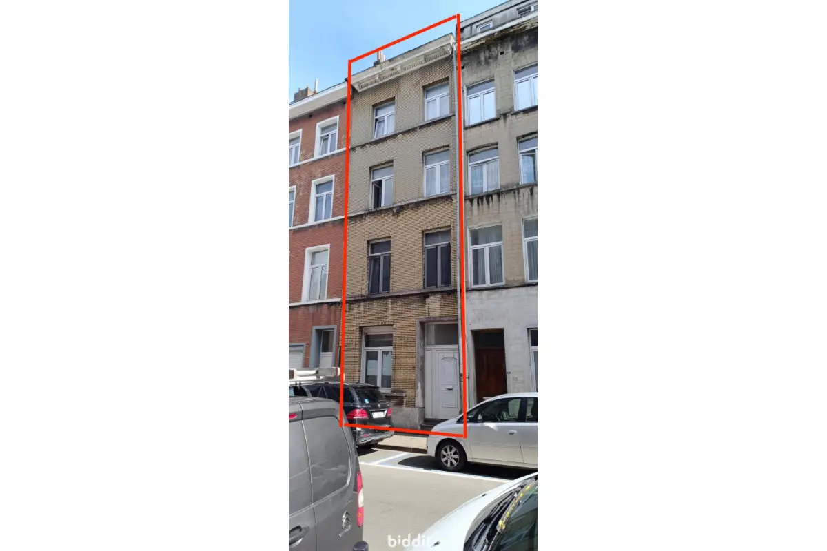 Immeuble de rapport - Immeuble à appartement à vendre à Saint-Josse-ten-Noode 1210 250000.00€ 4 chambres m² - annonce 731755