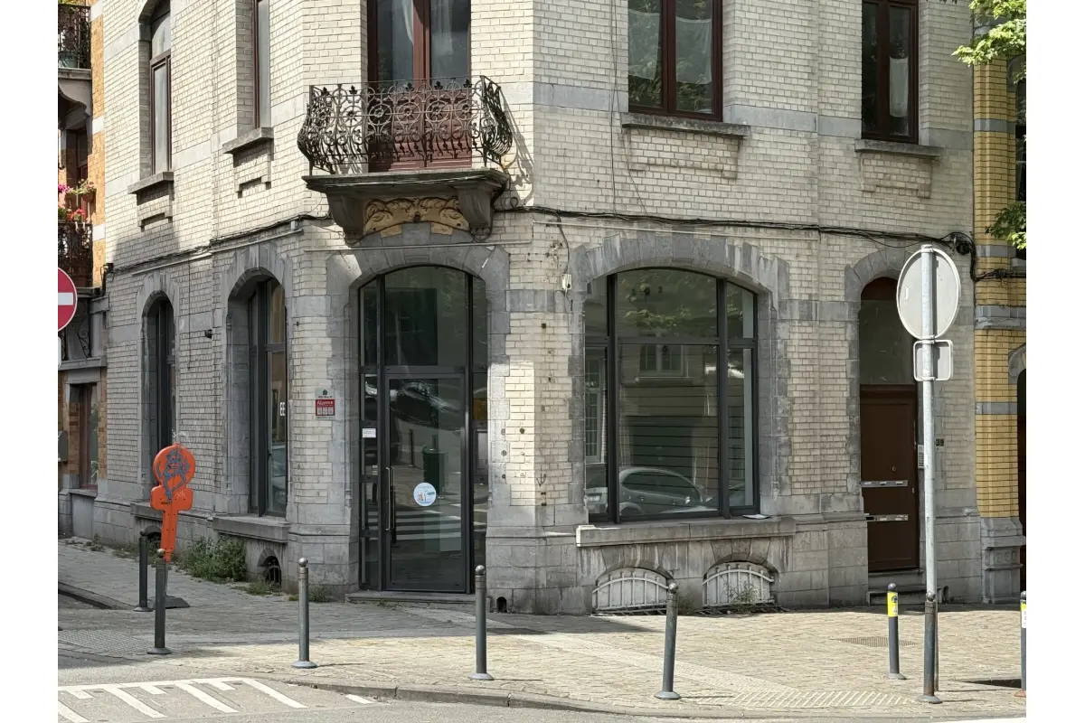 Handelszaak te  koop in Schaarbeek 1030 199000.00€  slaapkamers 75.00m² - Zoekertje 732105