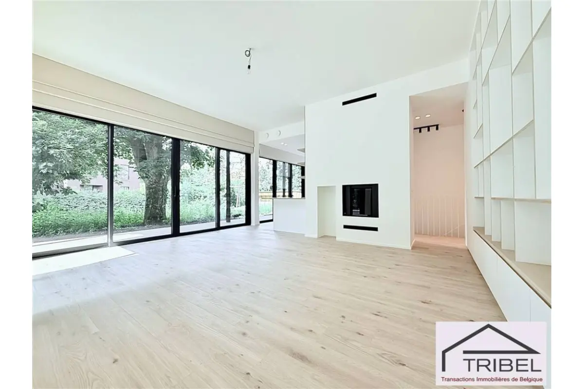 Appartement te  in Ukkel 1180 4100.00€ 4 slaapkamers 180.00m² - Zoekertje 732393