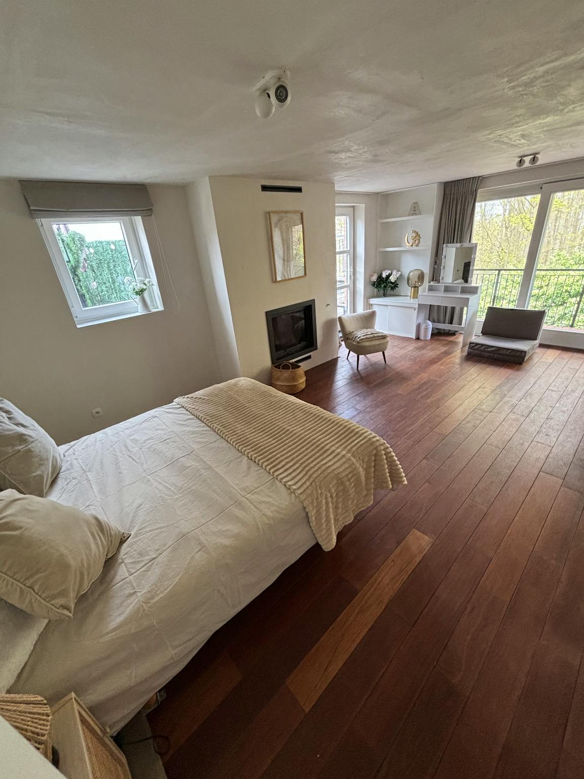 Appartement à louer à Auderghem 1160 800.00€ 1 chambres 150.00m² - annonce 732944