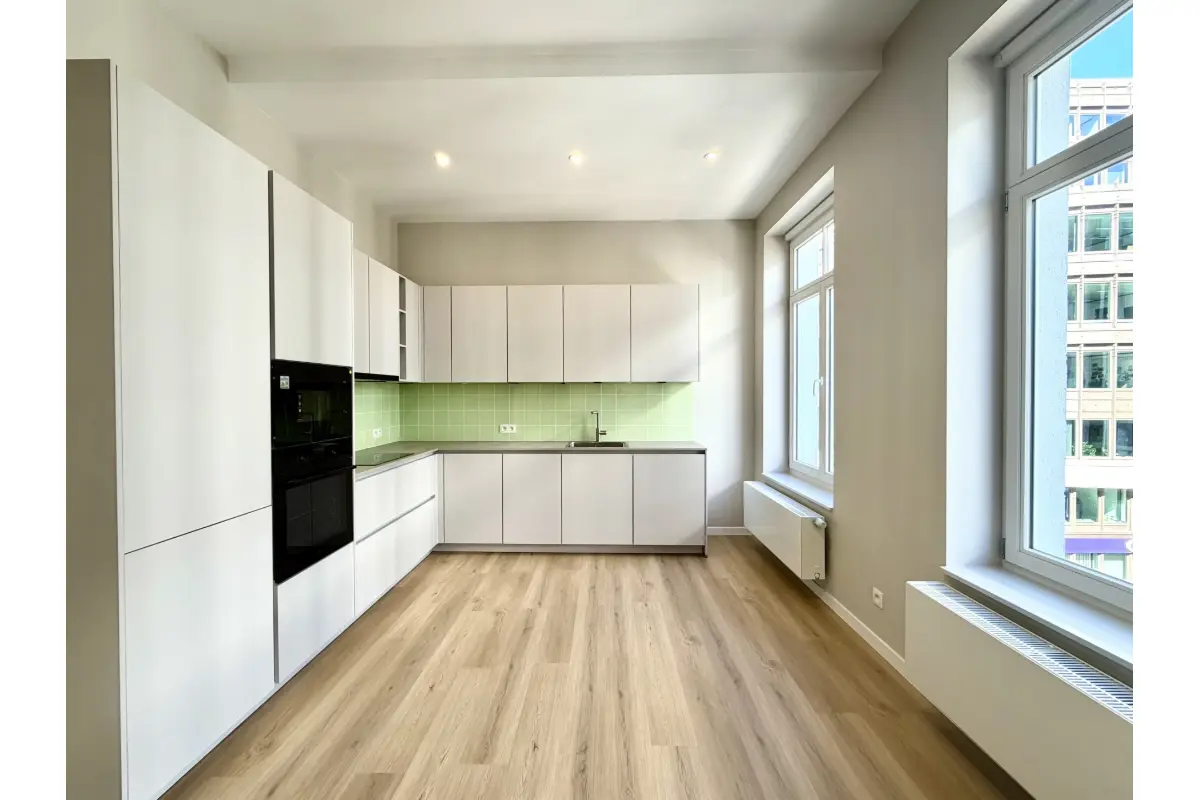 Appartement te  in Elsene 1050 1700.00€ 1 slaapkamers 70.00m² - Zoekertje 732898