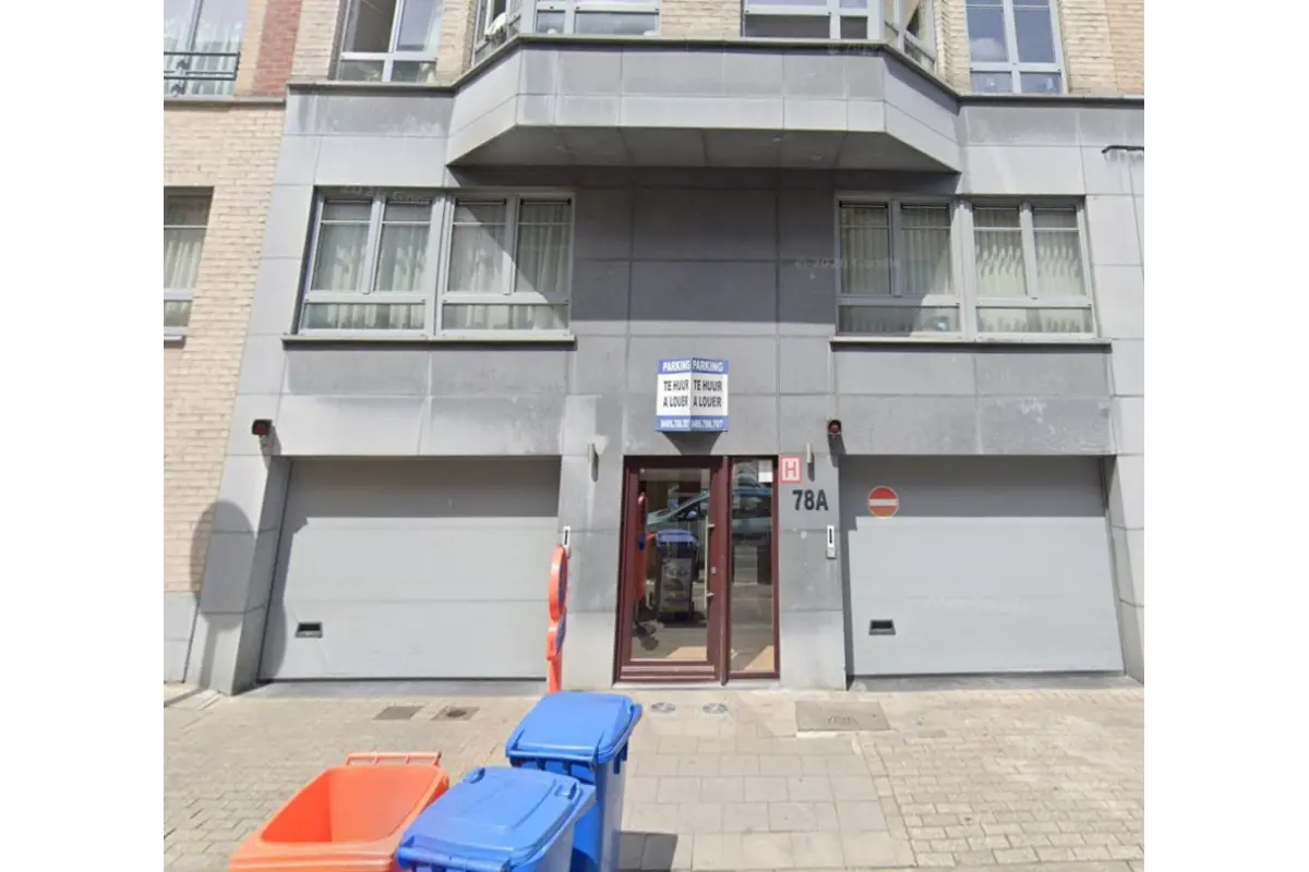Parking te  koop in Schaarbeek 1030 19500.00€  slaapkamers m² - Zoekertje 732448
