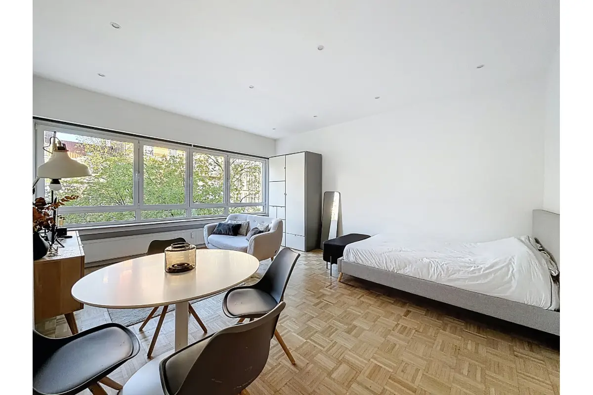 Studio te  huur in Elsene 1050 1200.00€ 0 slaapkamers 40.00m² - Zoekertje 733701