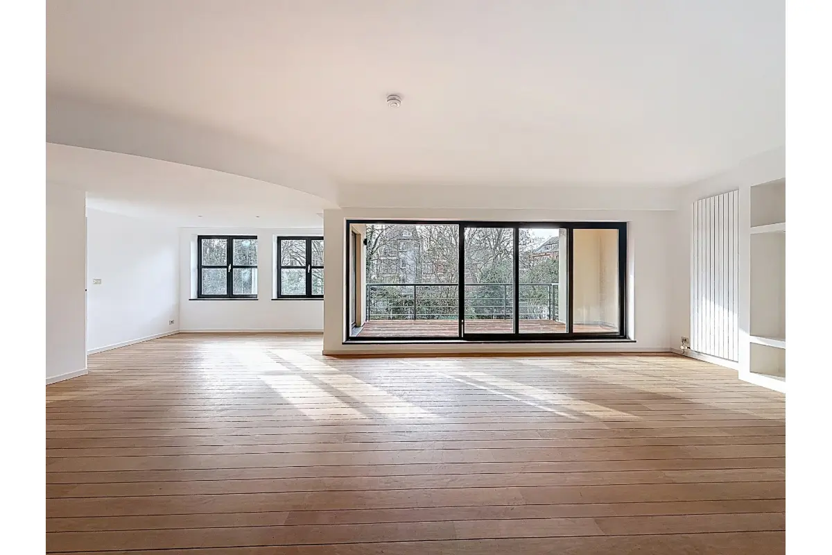 Appartement te  in Ukkel 1180 2350.00€ 3 slaapkamers 165.00m² - Zoekertje 733742