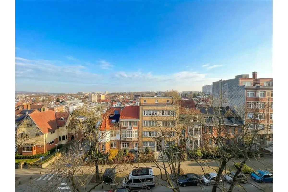 Appartement te  in Ukkel 1180 1100.00€ 1 slaapkamers 76.00m² - Zoekertje 733833