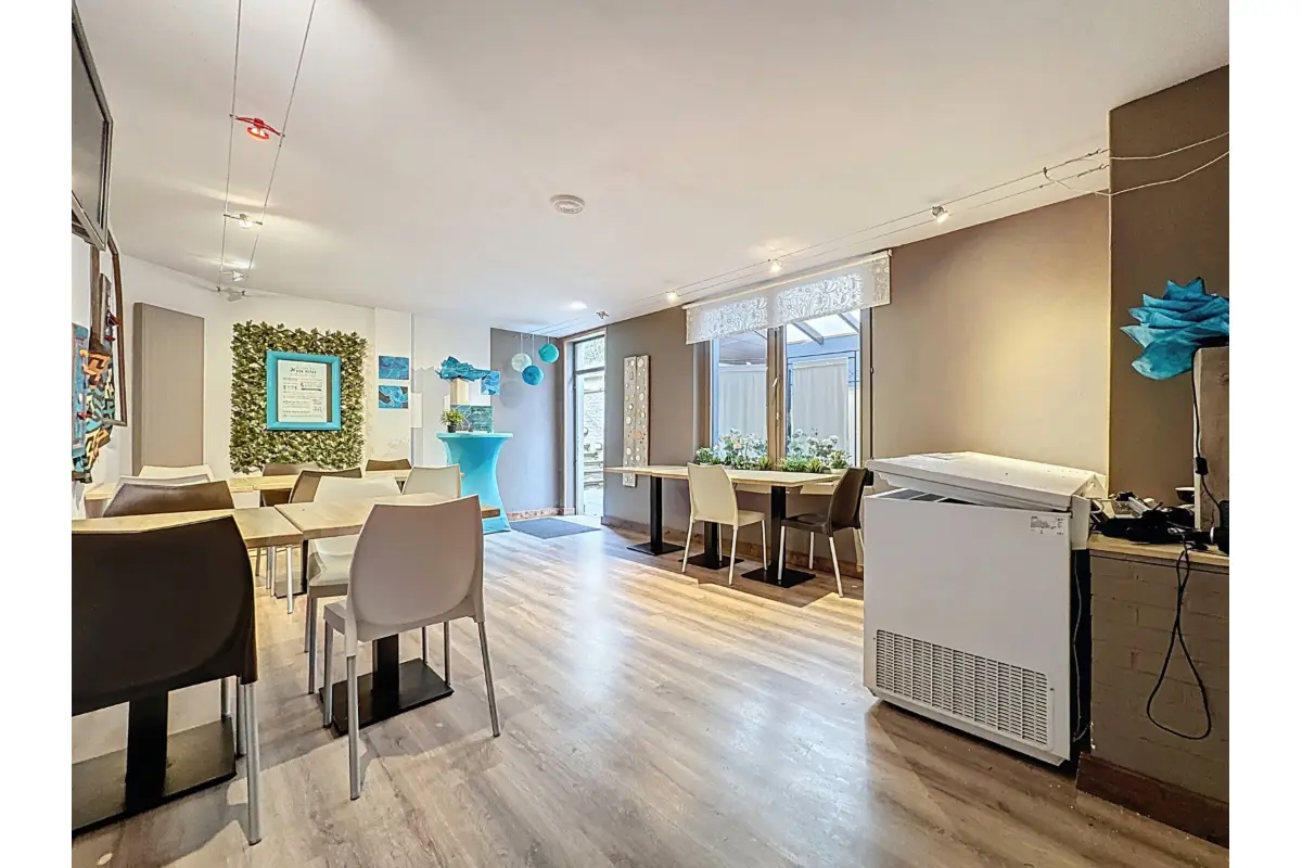 Mixgebouw te  koop in Laken 1020 698000.00€ 3 slaapkamers 292.00m² - Zoekertje 733710